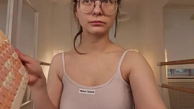 CassieCool online show from 16, 10, 2025