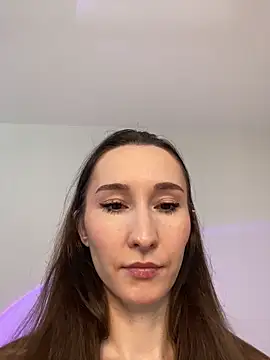 cutte dora online show from 28, 2, 2026