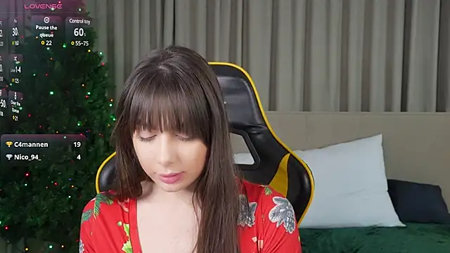 Snapshot of Alisa054 chatting on 8, 12, 2024 Alisa054 online show from 8, 12, 2024