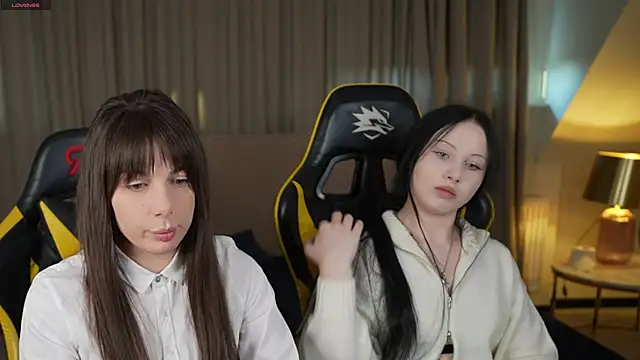 Snapshot of Alisa054 chatting on 19, 3, 2025 Alisa054 online show from 19, 3, 2025