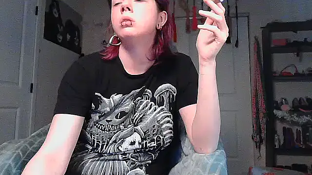 Snapshot of GoddessPinxx chatting on 9, 6, 2026 GoddessPinxx online show from 9, 6, 2026