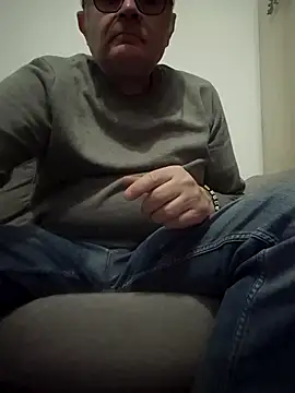 Snapshot of Bretoncool chatting on 21, 2, 2026 Bretoncool online show from 21, 2, 2026