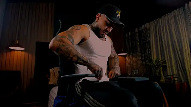 LeoSalvatore  online show from 29, 1, 2025