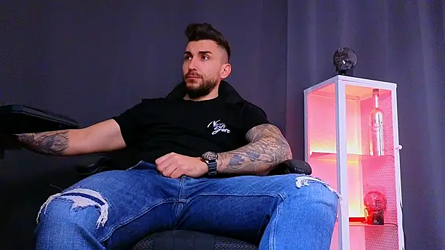 MightyAaron66 online show from 24, 2, 2025