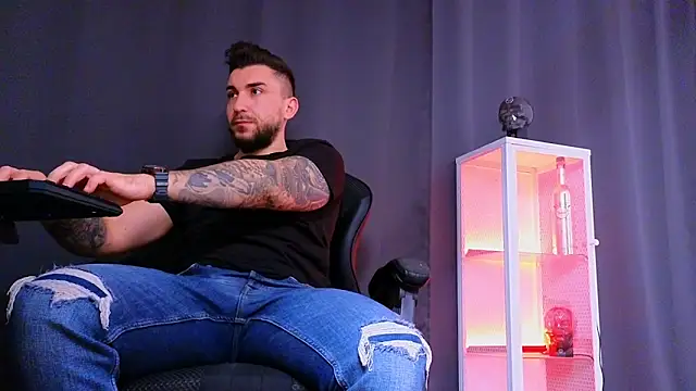 MightyAaron66 online show from 1, 3, 2025