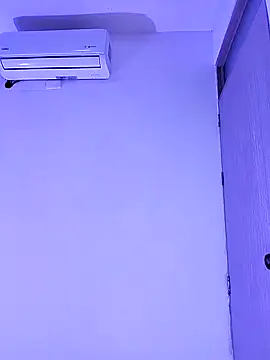 Snapshot of cuteluci_ chatting on 17, 1, 2025 cuteluci online show from 17, 1, 2025