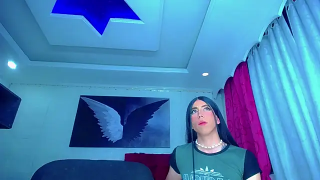 NahomiCamper online show from 7, 10, 2025