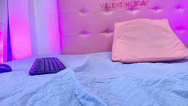 kata hazel online show from 24, 2, 2025