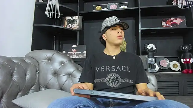 HeellBoy  online show from 16, 10, 2025