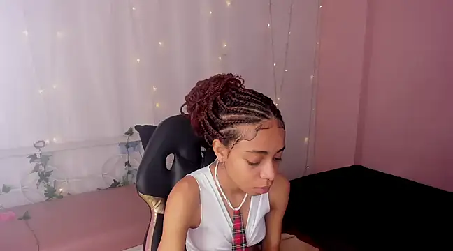 Abigail Wilson  online show from 13, 1, 2025