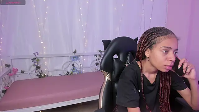 Abigail Wilson  online show from 18, 1, 2025