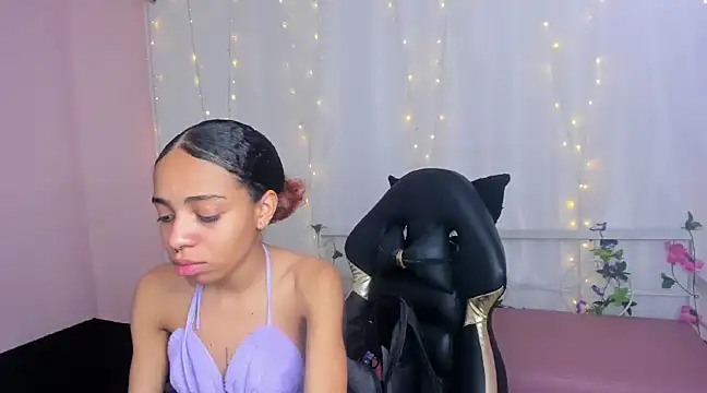 Abigail Wilson  online show from 28, 1, 2025