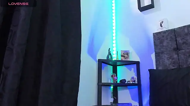 nolan twink1 online show from 15, 4, 2026