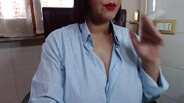 Foxlady2271 online show from 22, 3, 2026