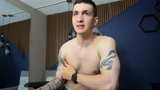 JacksonOlsenn online show from 6, 2, 2025