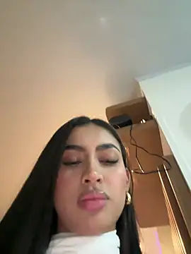 maddy bronw  online show from 19, 5, 2026