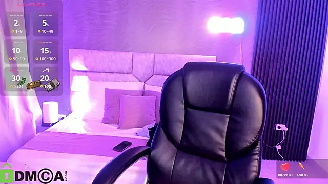 Cristal  adams online show from 11, 10, 2025