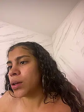 NINA 18 YEARS online show from 18, 2, 2025