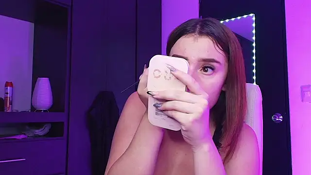 TinaJonnes  online show from 16, 3, 2026