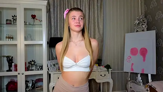 Snapshot of AnneFoxy chatting on 14, 12, 2025 AnneFoxy online show from 14, 12, 2025