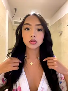 SOPHIACANDY19  online show from 8, 11, 2025