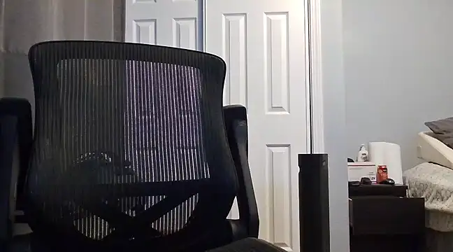 overaveragefreak4you online show from 6, 12, 2024