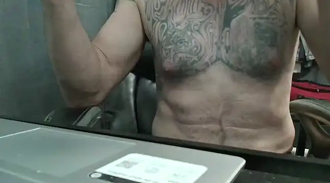 overaveragefreak4you online show from 5, 1, 2025