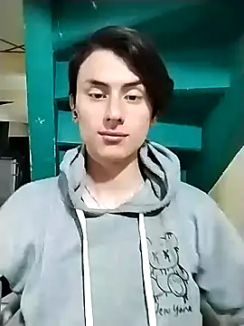 Snapshot of Alann_sr chatting on 14, 9, 2025 Alann sr online show from 14, 9, 2025