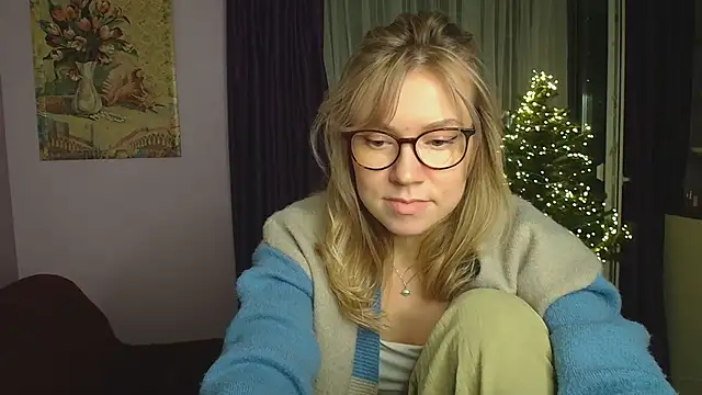 Snapshot of TaylorBre chatting on 25, 12, 2024 TaylorBre online show from 25, 12, 2024