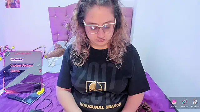 AnnieBigBoobs online show from 18, 12, 2025