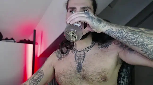 Snapshot of MateoHunk chatting on 18, 12, 2024 MateoHunk online show from 18, 12, 2024