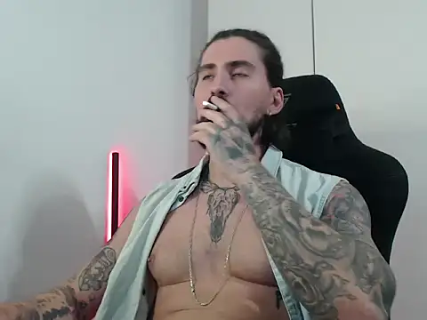 Snapshot of MateoHunk chatting on 6, 10, 2025 MateoHunk online show from 6, 10, 2025