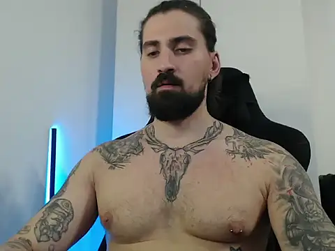 Snapshot of MateoHunk chatting on 4, 11, 2025 MateoHunk online show from 4, 11, 2025