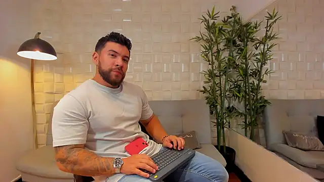  dreammr1  online show from 14, 1, 2025