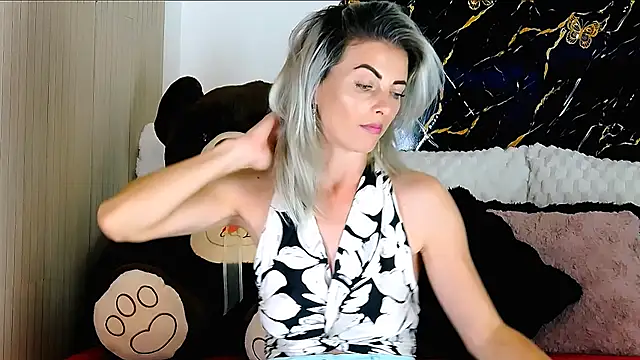 Snapshot of Aly_girl1 chatting on 9, 8, 2026 Aly girl1 online show from 9, 8, 2026
