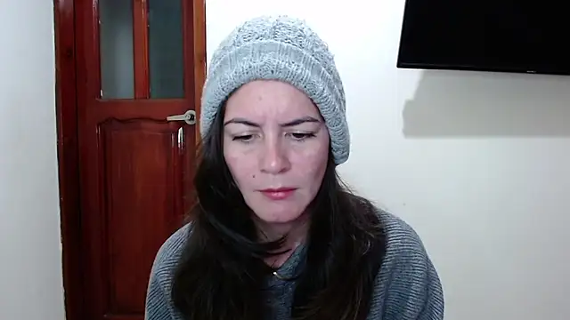 Snapshot of Hanny_24 chatting on 29, 6, 2026 Hanny 24 online show from 29, 6, 2026