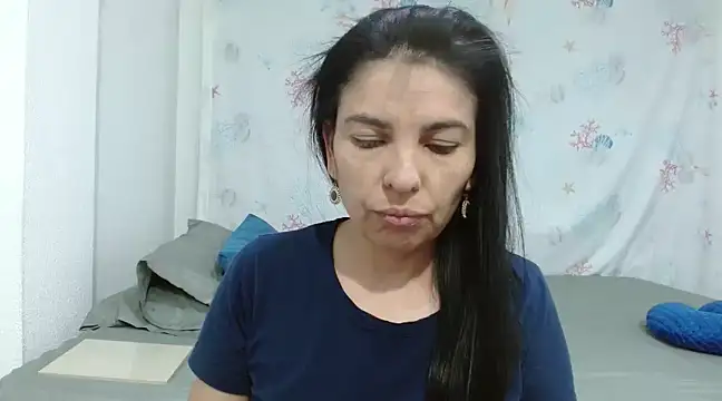 anybellucci43 online show from 17, 3, 2025