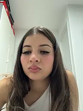 AnitaKariri online show from 14, 2, 2025