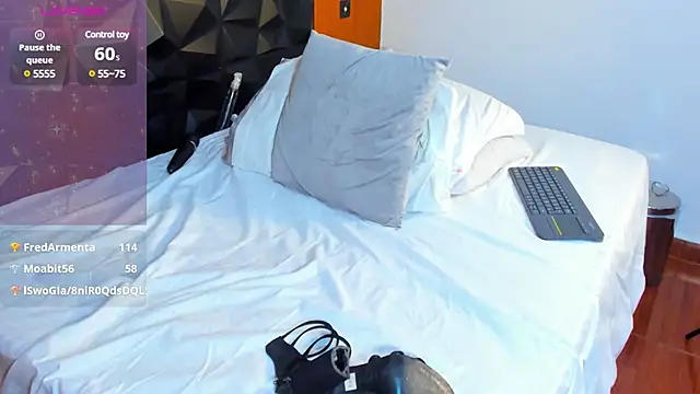 Wendy Marchall online show from 24, 2, 2025