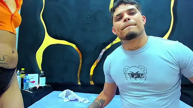 Snapshot of MelissaAndZeuss chatting on 25, 2, 2025 MelissaAndZeuss online show from 25, 2, 2025