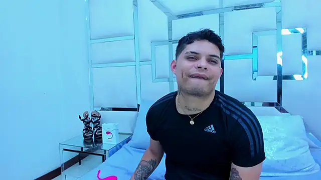 Snapshot of MelissaAndZeuss chatting on 22, 3, 2025 MelissaAndZeuss online show from 22, 3, 2025