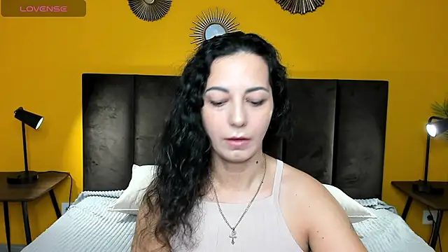 Linda Insatiable online show from 5, 3, 2025