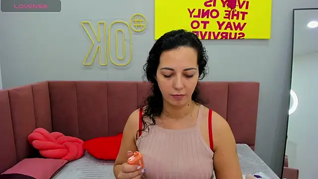 Linda Insatiable online show from 16, 3, 2025