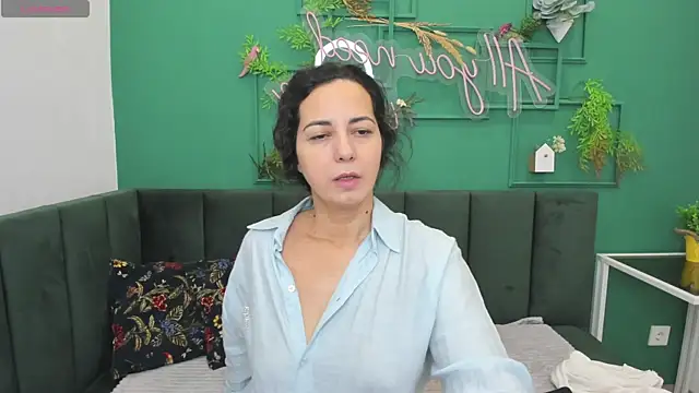 Linda Insatiable online show from 19, 12, 2025