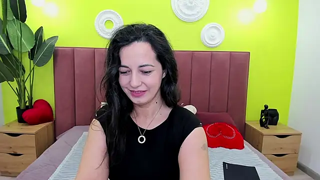 Linda Insatiable online show from 11, 5, 2026