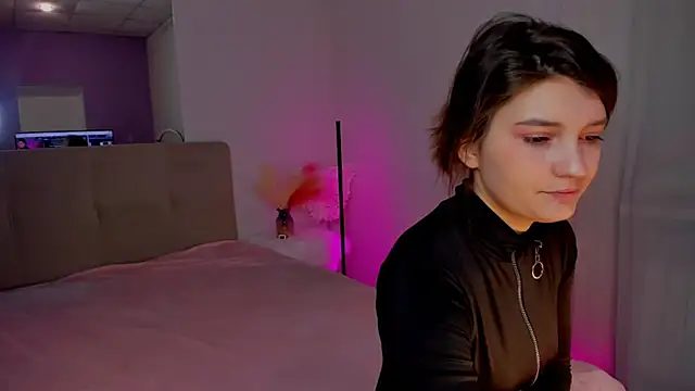 Laura Leee online show from 21, 2, 2025