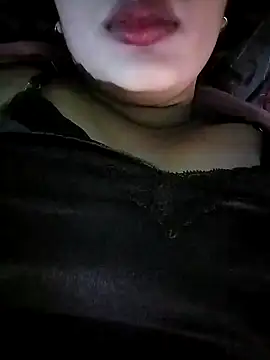 Miss-Siyaa online show from 18, 12, 2024