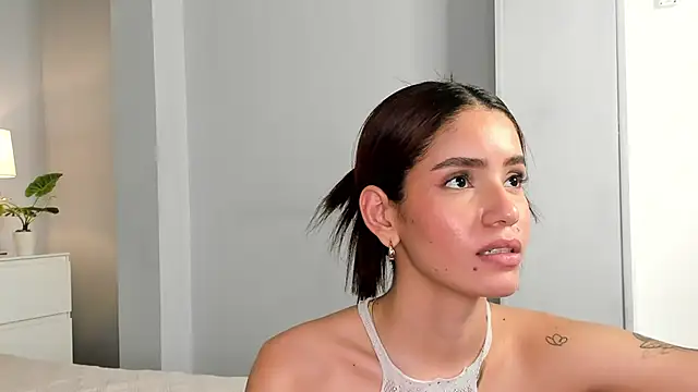 Madie  collins online show from 23, 1, 2025