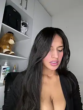 Snapshot of Dulceeany chatting on 5, 2, 2025 Dulceeany online show from 5, 2, 2025