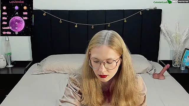 Snapshot of CatmintLush chatting on 28, 6, 2026 CatmintLush online show from 28, 6, 2026